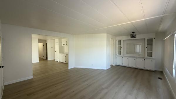 1977 BUCKINGHAM Manufactured Home