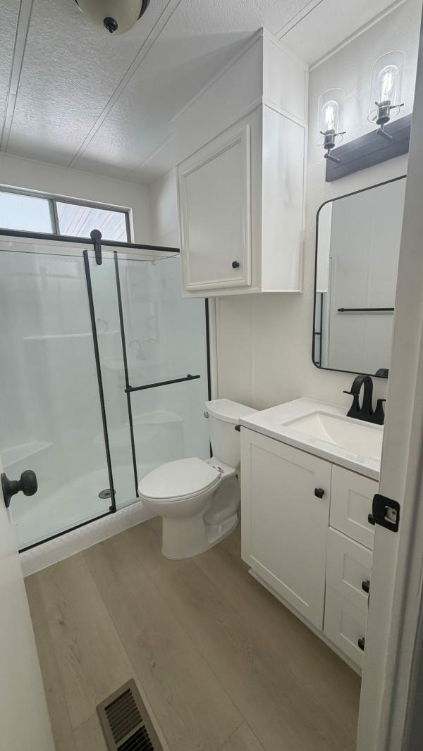 1977 BUCKINGHAM Manufactured Home
