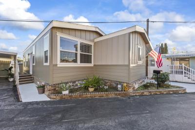 Photo 3 of 8 of home located at 1020 Bradbourne Ave 81 Duarte, CA 91010