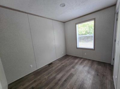 Photo 4 of 18 of home located at 397 South Delaware St Mount Gilead, OH 43338