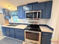 2002 WINN  Home