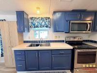 2002 WINN  Home