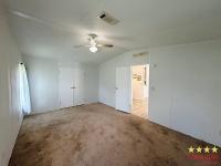 2002 WINN  Home