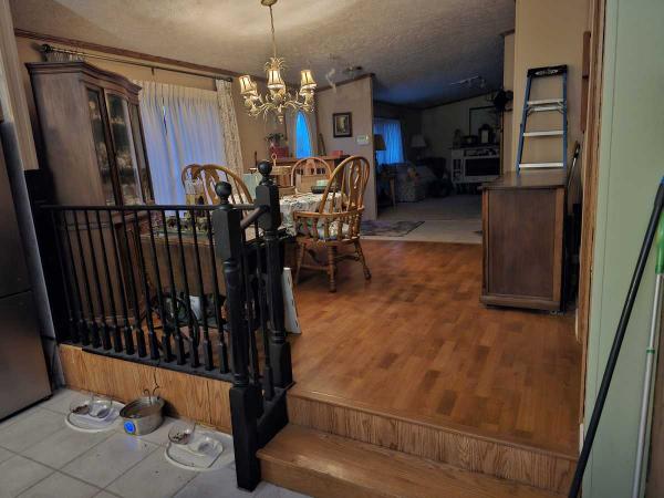 2001 Fairmont Mobile Home For Sale