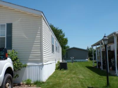 Photo 2 of 19 of home located at 720 Camelot Manor Portage, IN 46368