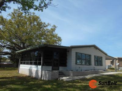 Photo 2 of 40 of home located at 1904 Birkdale Lane Ocala, FL 34472
