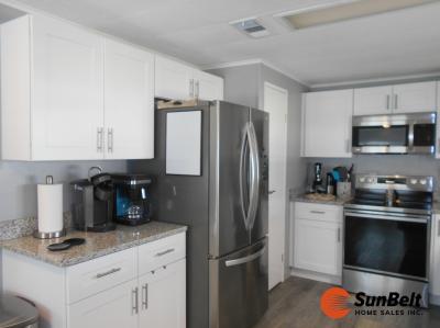 Photo 5 of 40 of home located at 1904 Birkdale Lane Ocala, FL 34472