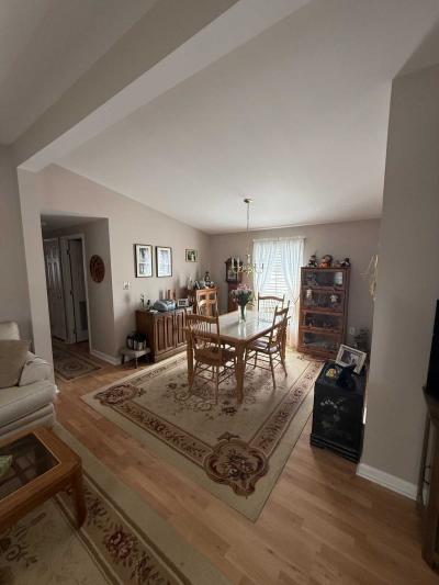Photo 5 of 20 of home located at 1 Oak Ridge Lane Manahawkin, NJ 08050