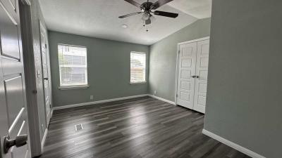 Photo 4 of 16 of home located at 7616 Upper Seguin Rd Converse, TX 78109