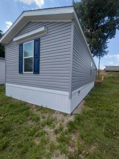 Photo 2 of 15 of home located at 301 Mantle Ave #274Kc Jackson, MI 49202
