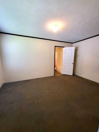 Photo 4 of 6 of home located at 2014 Lovell Ct Milford, MI 48381