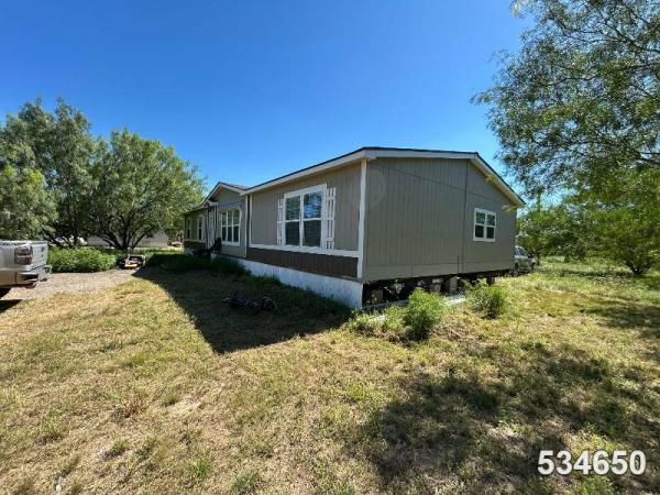 Photo 1 of 2 of home located at 16 Old Loma Vista Rd Batesville, TX 78829