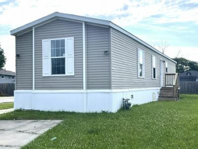 Photo 2 of 15 of home located at 473 Linda Lane Lynwood, IL 60411
