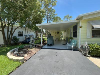 Photo 2 of 20 of home located at 153 Woodland Drive Leesburg, FL 34788