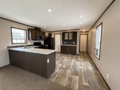 Photo 4 of 27 of home located at 11968 Springbrook Court #58 Romeo, MI 48065