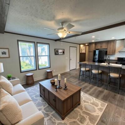 Photo 5 of 19 of home located at 9901 State Road 3 #0015 Muncie, IN 47303