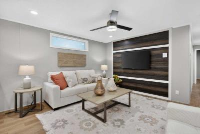 Photo 3 of 7 of home located at 84 Woodmoor Court Leavenworth, KS 66048