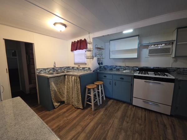 1978 LONW Mobile Home