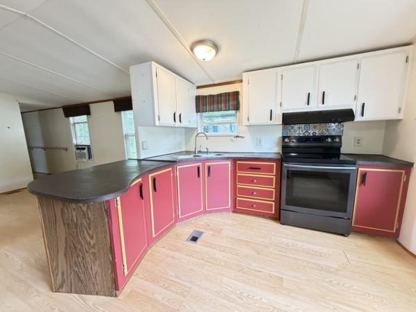 1985 Mobile Home
