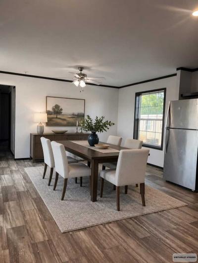Photo 3 of 11 of home located at 2301 SW Oralabor Rd #5 Ankeny, LA 50023
