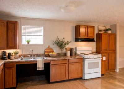 Mobile Home at 425 S Shoup St Lot 10 Angola, IN 46703