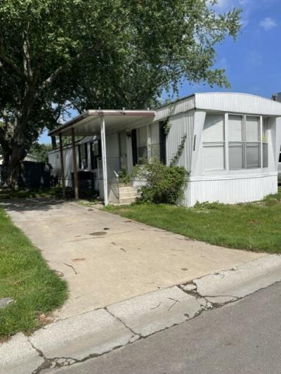 Photo 2 of 9 of home located at 22028 Cheville Dr, #341 Romulus, MI 48174