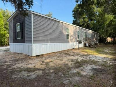 Mobile Home at 113 Magnolia Ave Hawthorne, FL 32640