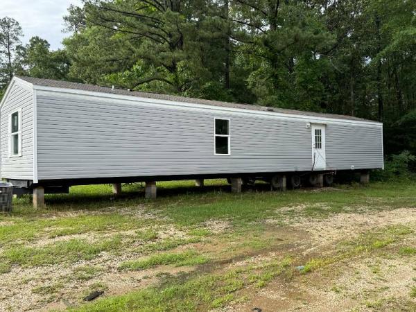 Photo 1 of 2 of home located at D & D Mobile Home Sales 17789 Jordan Street Chatom, AL 36518