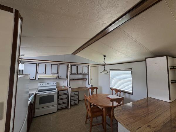 1985 Clar UNK Mobile Home