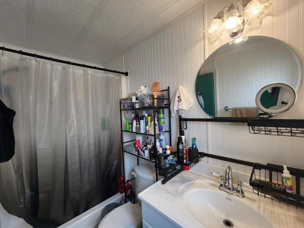 1980 BROO Mobile Home