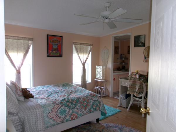 2000 Homes of Merit Mobile Home