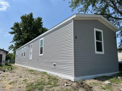 Mobile Home at 9 Swan Lane Beecher, IL 60401