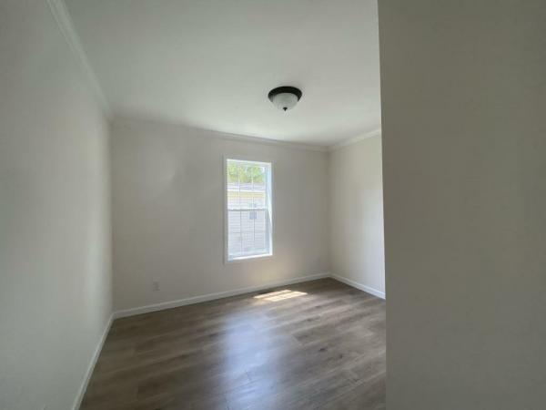 2026 Skyline - Leola Woodlynne Mobile Home