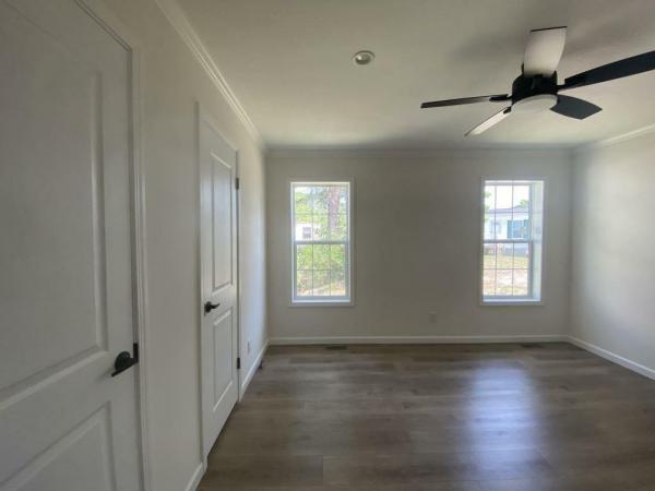2026 Skyline - Leola Woodlynne Mobile Home