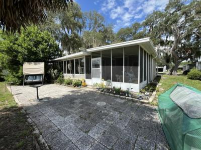 Photo 3 of 20 of home located at 144 Camellia Drive Leesburg, FL 34788