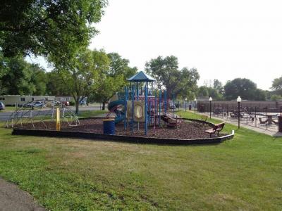 Photo 5 of 7 of home located at 211 Canal Rockford, MN 55373