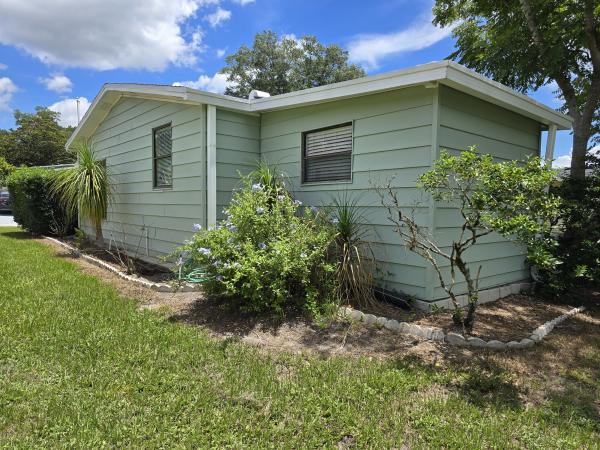 1988 Fleetwood 2 Mobile Home