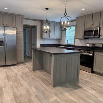 Photo 4 of 27 of home located at 1855 S Wilson Road Radcliff, KY 40160