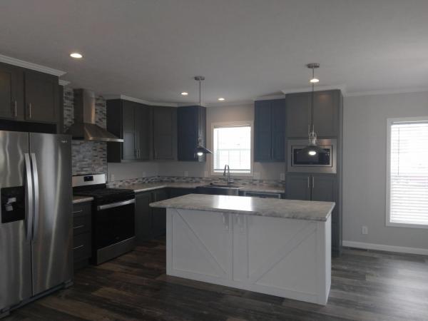 Photo 1 of 2 of home located at 37282 Sandstone Trl Lot 512 Lenox, MI 48048