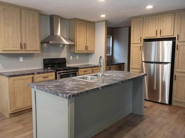 2022 30CEE16763EH22  Home