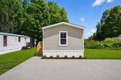 Photo 2 of 15 of home located at 89 Black Locust Drive Asheville, NC 28804