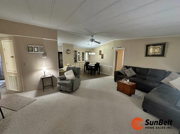 1985 HOME Manufactured Home