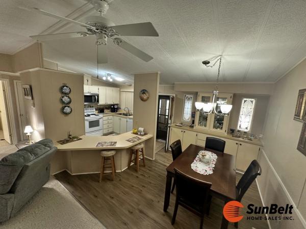 1985 HOME Manufactured Home