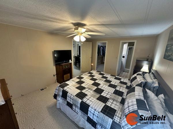 1985 HOME Manufactured Home