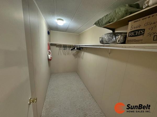 1985 HOME Manufactured Home