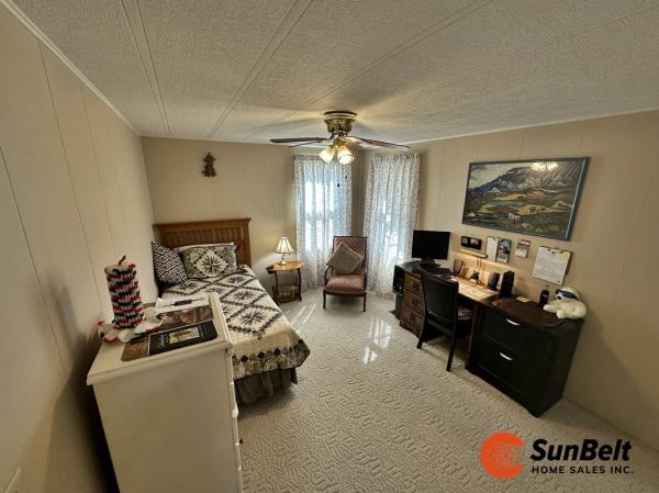 1985 HOME Manufactured Home