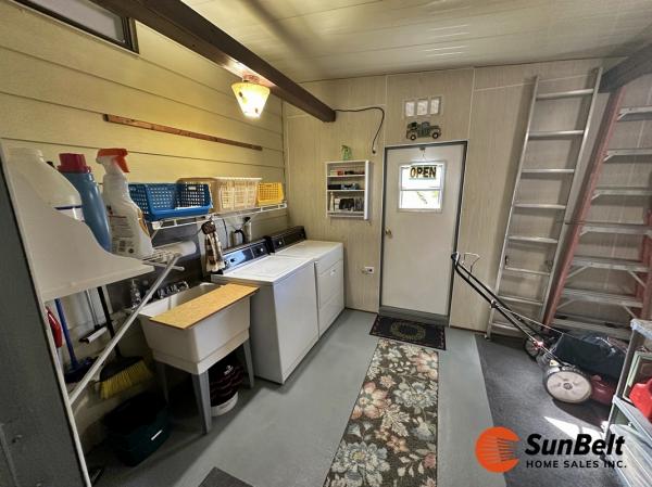 1985 HOME Manufactured Home