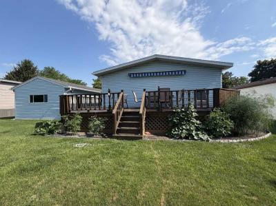 Photo 2 of 8 of home located at 521 Oak Lodge Waterford, WI 53185