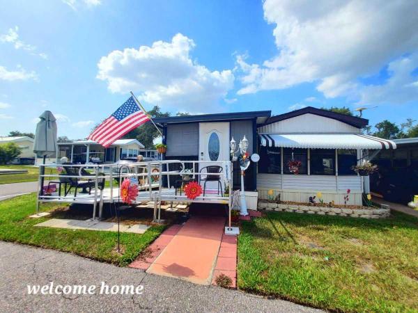 Photo 1 of 2 of home located at 37811 Chancey Road, Lot 214 Zephyrhills, FL 33541