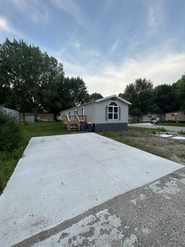 1998 DTHO Mobile Home For Sale